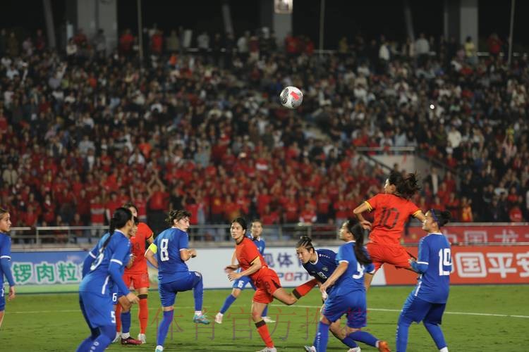 敢热爱 耀出色|2019中国足协女超联赛大幕拉开 敢热爱 耀出色|2019中国足协女超联赛大幕拉开